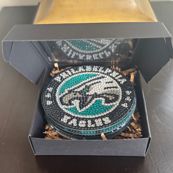 🦅 Handcrafted Philadelphia Eagles Diamond Art Coasters – Set of 4 - Picture 5 of 6